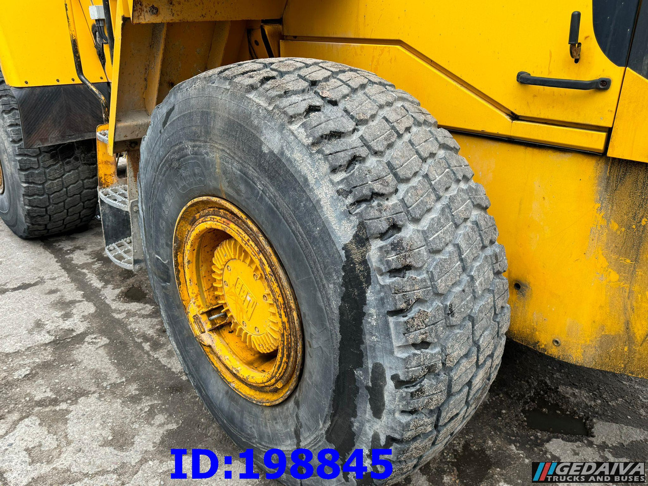JCB 456 ZX 4x4 / 330 - Chargeuse sur pneus: photos 5 JCB 456 ZX 4x4 / 330 - Chargeuse sur pneus: photos 5