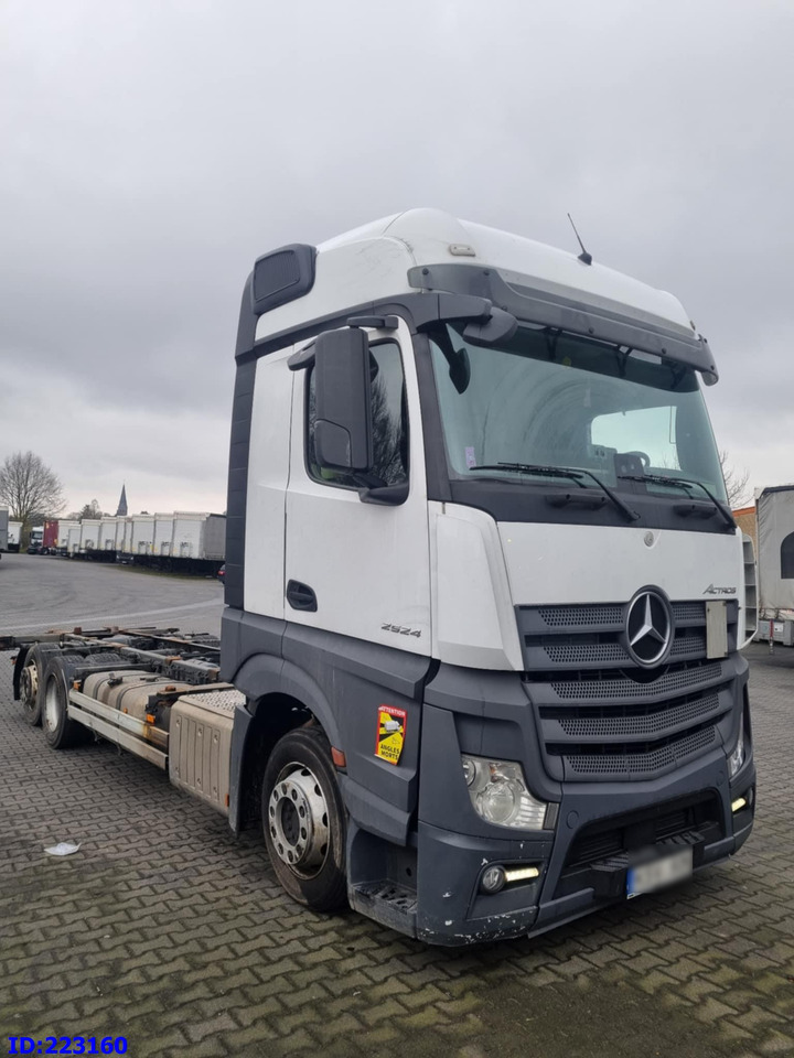 MERCEDES-BENZ Actros 2542 BDF Euro6 - Châssis cabine: photos 2 MERCEDES-BENZ Actros 2542 BDF Euro6 - Châssis cabine: photos 2