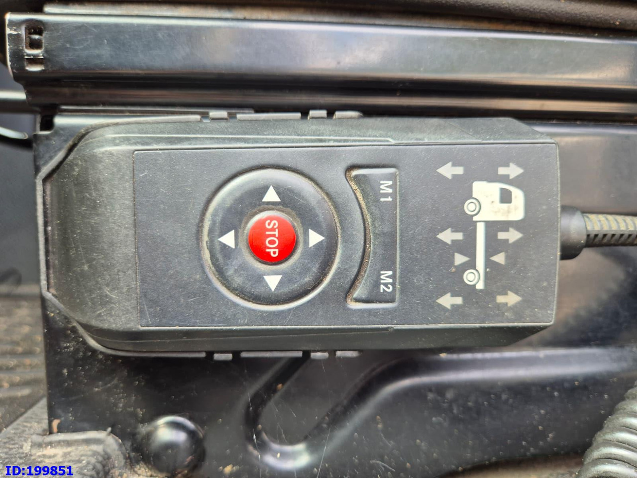 Camion fourgon MERCEDES-BENZ Actros 2551 6x2 Euro5: photos 13