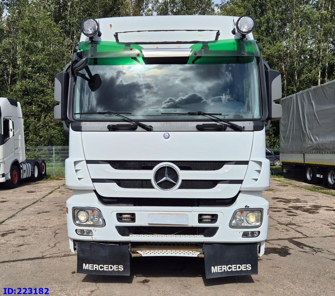 MERCEDES-BENZ Actros 2551 8x2 V8 Retarder - Camion ampliroll: photos 2 MERCEDES-BENZ Actros 2551 8x2 V8 Retarder - Camion ampliroll: photos 2