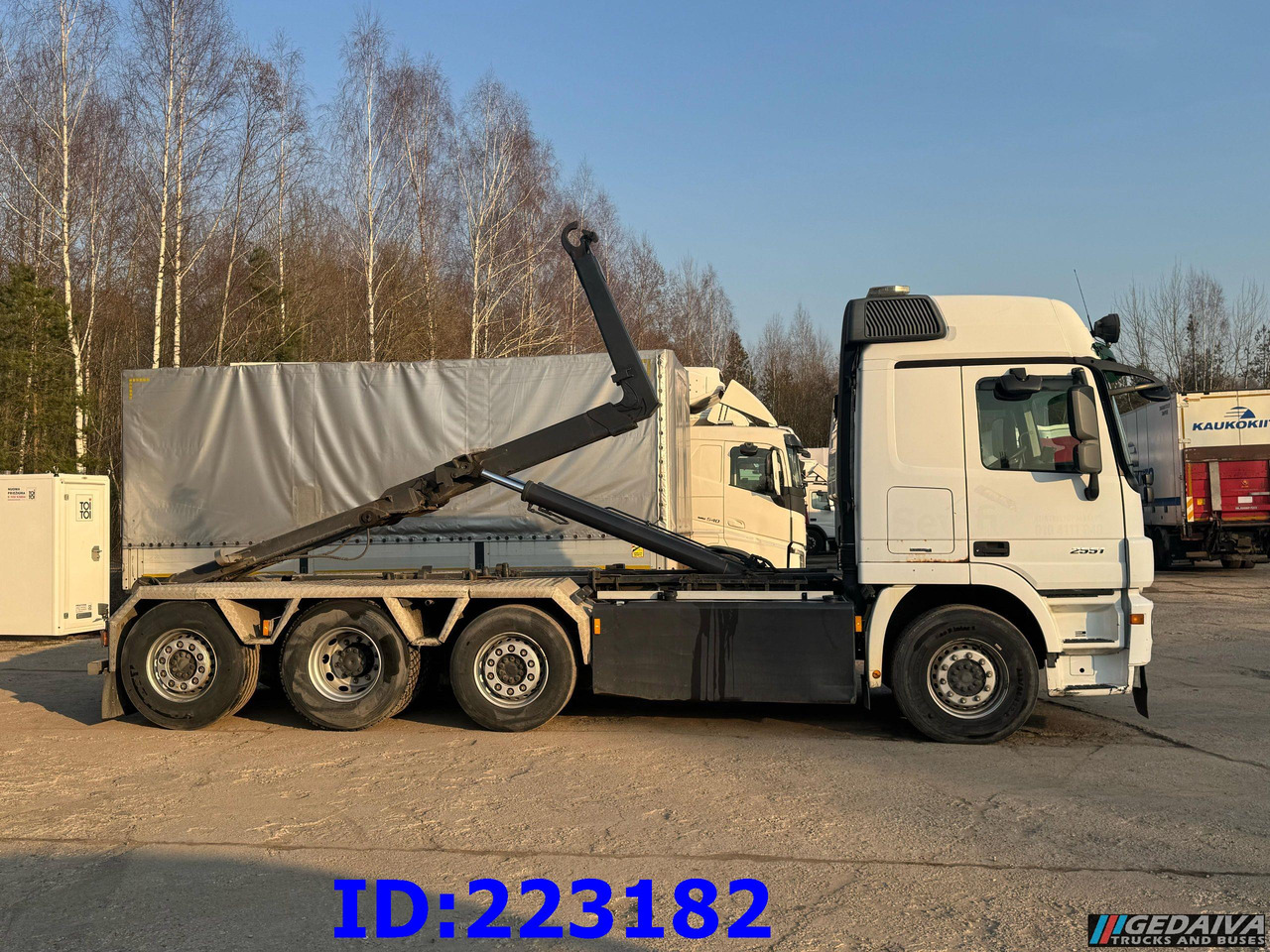 MERCEDES-BENZ Actros 2551 8x2 V8 Retarder - Camion ampliroll: photos 4 MERCEDES-BENZ Actros 2551 8x2 V8 Retarder - Camion ampliroll: photos 4