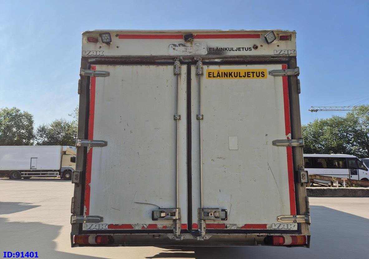 Camion bétaillère MERCEDES-BENZ Antos 2532 - 6x2 - Euro 6 - Animal transport: photos 6