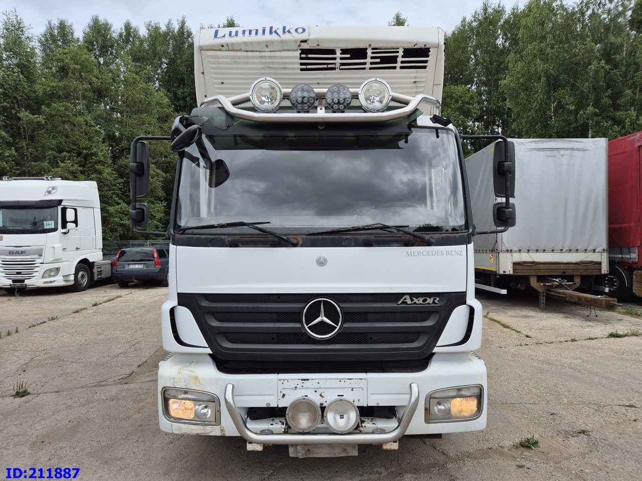 MERCEDES-BENZ Axor 1833 - Manual - Camion frigorifique: photos 2 MERCEDES-BENZ Axor 1833 - Manual - Camion frigorifique: photos 2