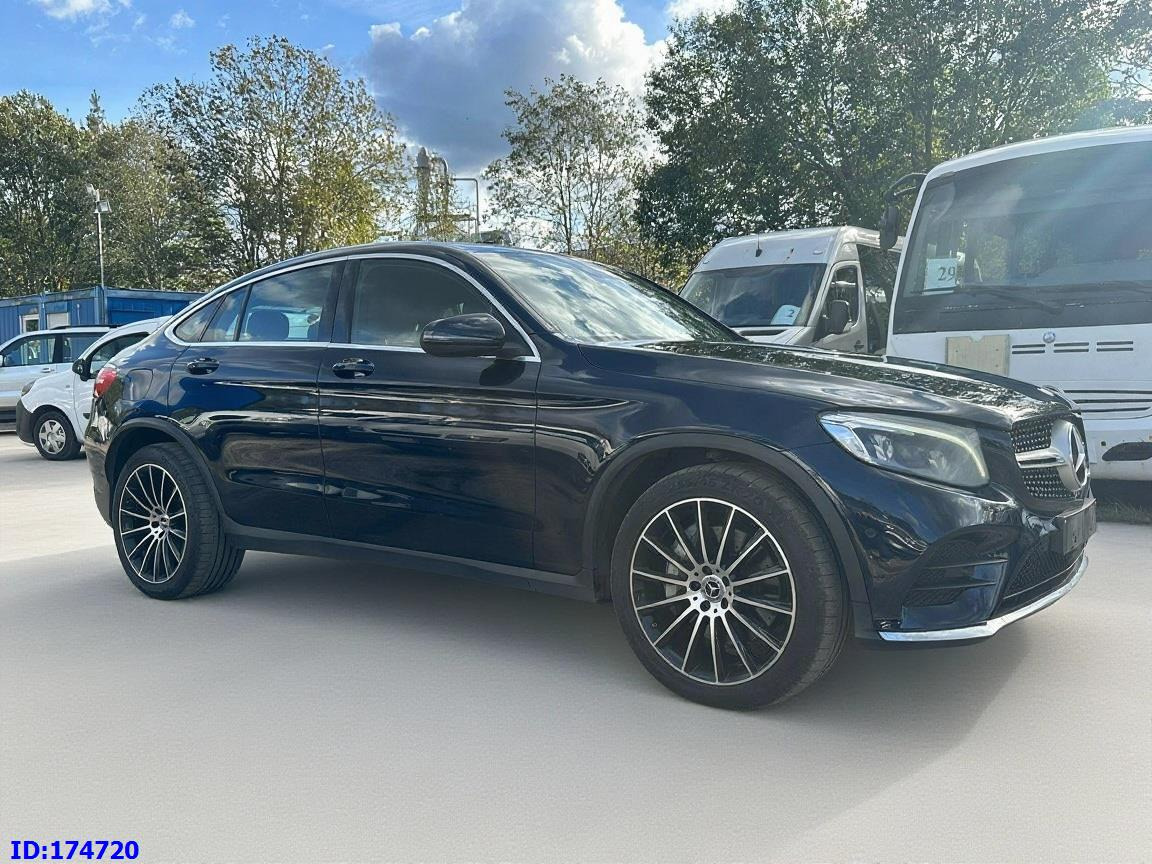 MERCEDES-BENZ GLC Coupe 220 4x4 - SUV: photos 2 MERCEDES-BENZ GLC Coupe 220 4x4 - SUV: photos 2