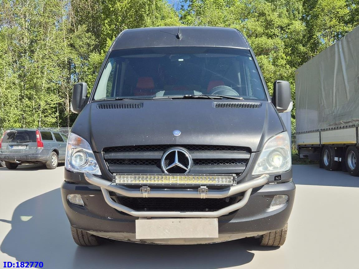 MERCEDES-BENZ Sprinter 319 VIP Euro5 - Minibus, Transport de personnes: photos 2 MERCEDES-BENZ Sprinter 319 VIP Euro5 - Minibus, Transport de personnes: photos 2