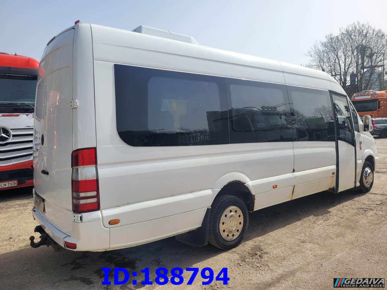 MERCEDES-BENZ Sprinter 518 - Kasten VIP - 20 Seater - Autocar: photos 5 MERCEDES-BENZ Sprinter 518 - Kasten VIP - 20 Seater - Autocar: photos 5