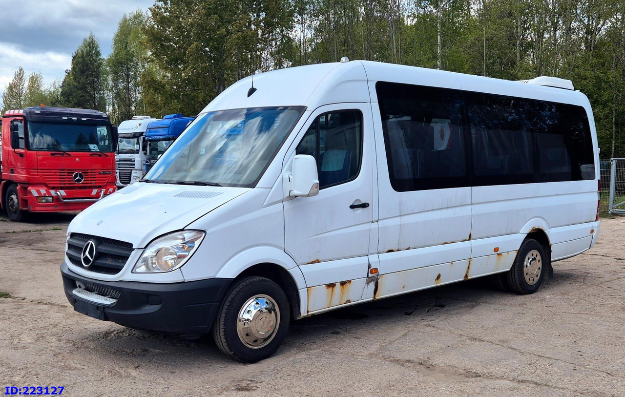 MERCEDES-BENZ Sprinter 518 - VIP -19 Seater - Autocar: photos 4 MERCEDES-BENZ Sprinter 518 - VIP -19 Seater - Autocar: photos 4
