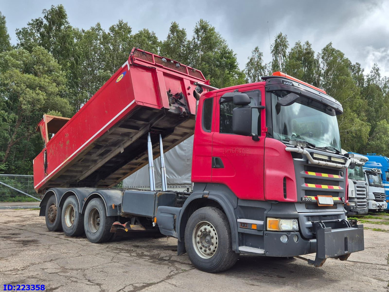 SCANIA R500 8x4 V8 - Camion benne: photos 2 SCANIA R500 8x4 V8 - Camion benne: photos 2