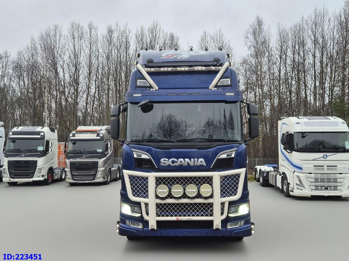 SCANIA R650 Full air 8x4 Steering axle (3 pedal) - Châssis cabine: photos 2 SCANIA R650 Full air 8x4 Steering axle (3 pedal) - Châssis cabine: photos 2