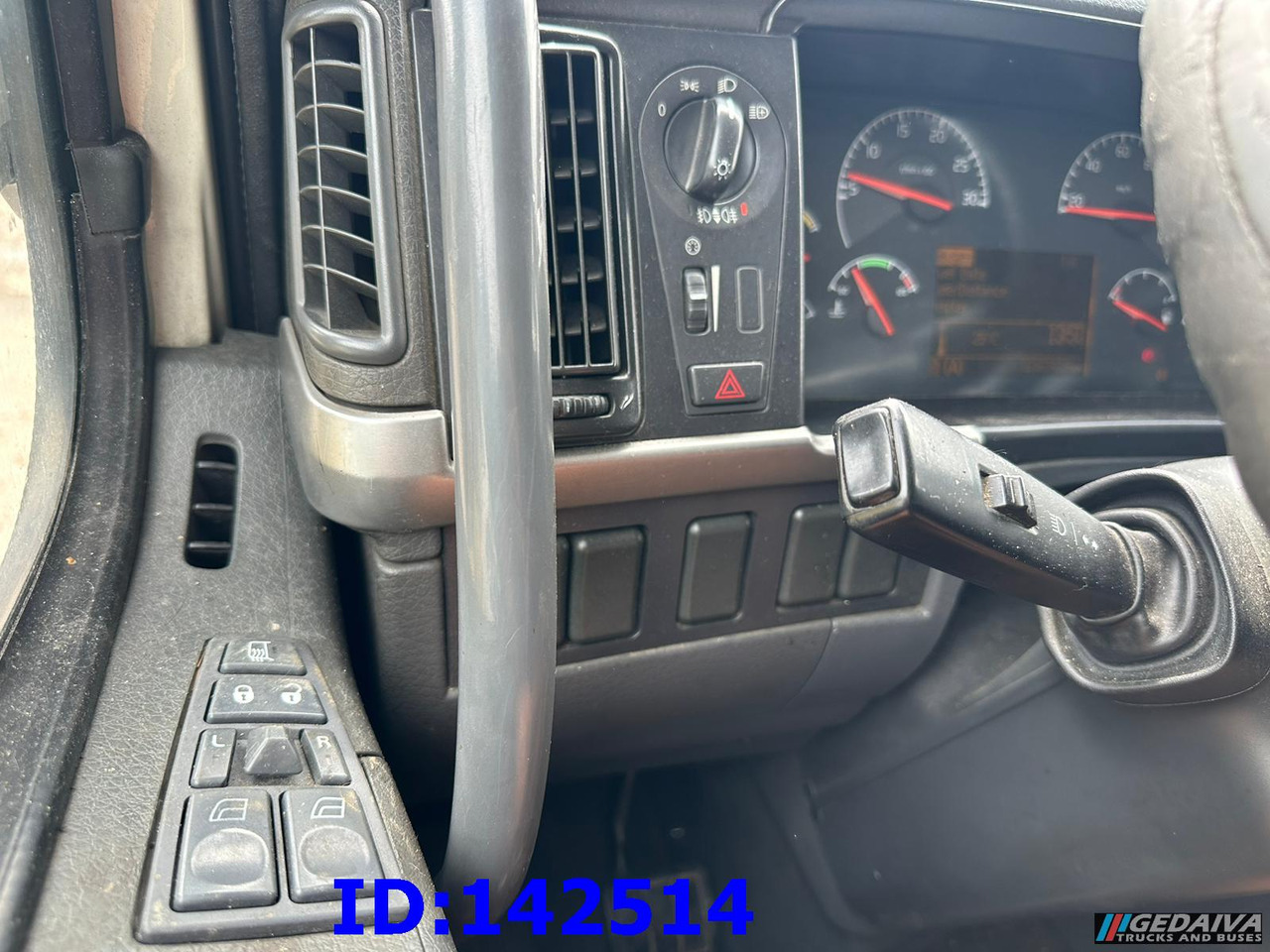 Tracteur routier VOLVO FH12 420HP 6x2 Manual: photos 6