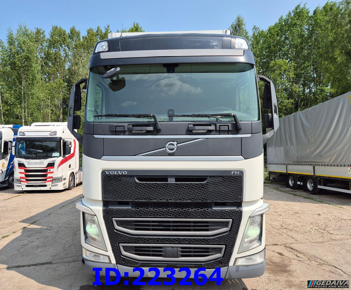 VOLVO FH13 460HP 6x2 Steering axle Euro6 - Camion frigorifique: photos 4 VOLVO FH13 460HP 6x2 Steering axle Euro6 - Camion frigorifique: photos 4