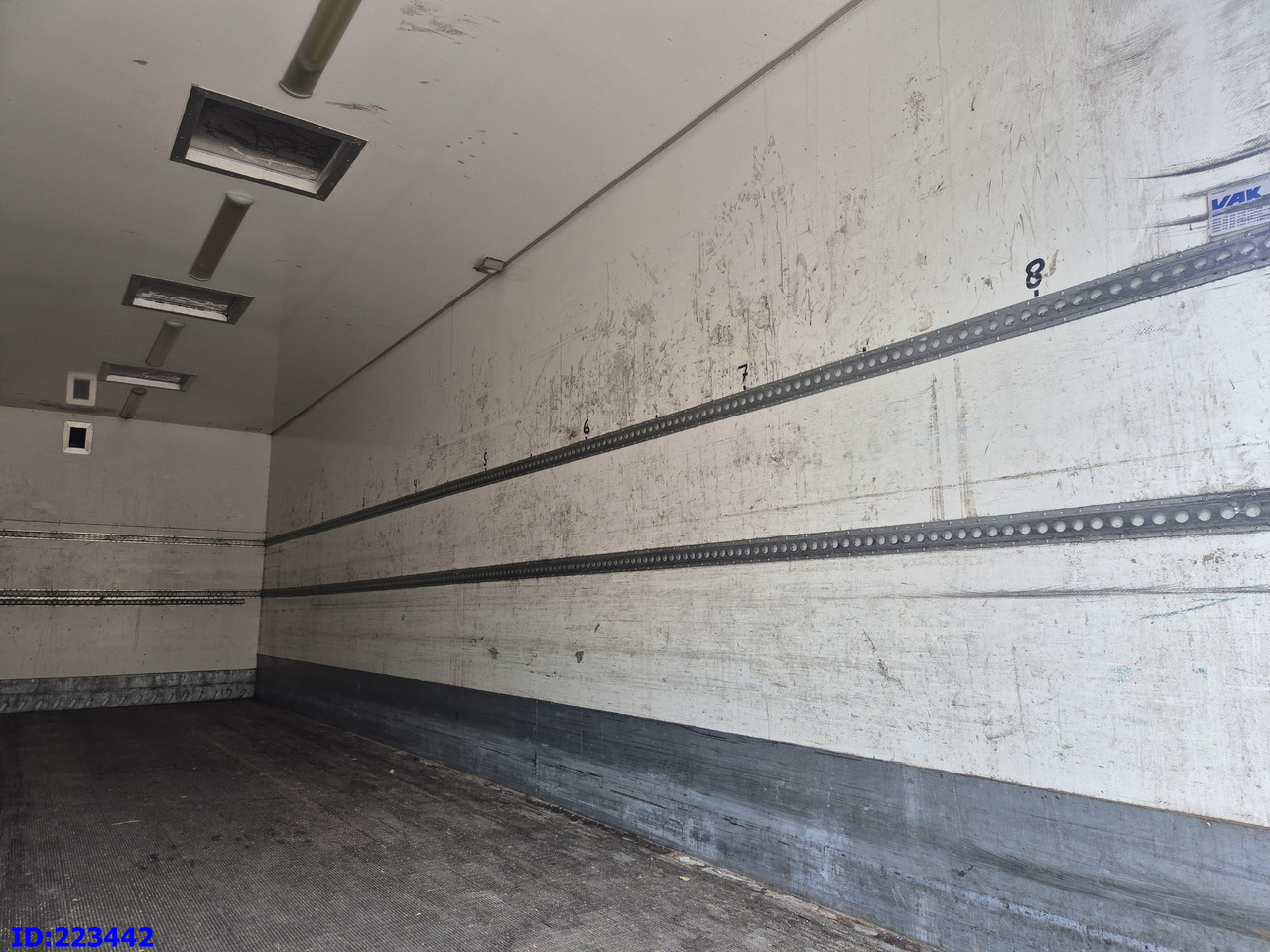 Camion fourgon VOLVO FH13 480HP 6X2: photos 8 Camion fourgon VOLVO FH13 480HP 6X2: photos 8