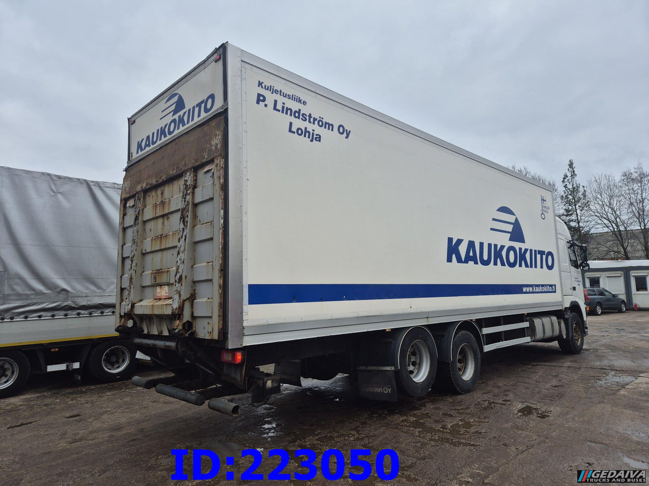 VOLVO FH13 480HP 6x2 Manual 10 tyres - Camion isothermique: photos 5 VOLVO FH13 480HP 6x2 Manual 10 tyres - Camion isothermique: photos 5