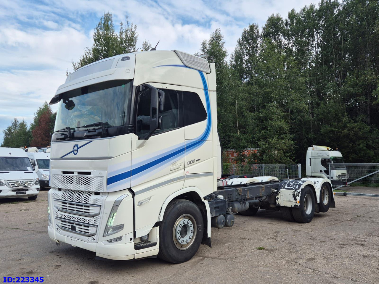 VOLVO FH13 500HP 6x2 10 tyre - New generation - Châssis cabine: photos 1 VOLVO FH13 500HP 6x2 10 tyre - New generation - Châssis cabine: photos 1