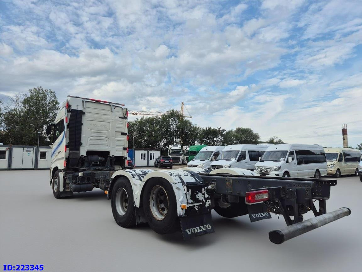 VOLVO FH13 500HP 6x2 10 tyre - New generation - Châssis cabine: photos 5 VOLVO FH13 500HP 6x2 10 tyre - New generation - Châssis cabine: photos 5