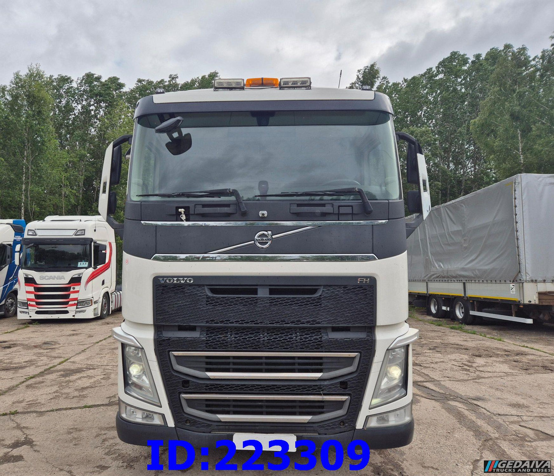 VOLVO FH13 540HP 8x2 Hook lift (2axles steering - 2 axles lifting) - Camion ampliroll: photos 2 VOLVO FH13 540HP 8x2 Hook lift (2axles steering - 2 axles lifting) - Camion ampliroll: photos 2