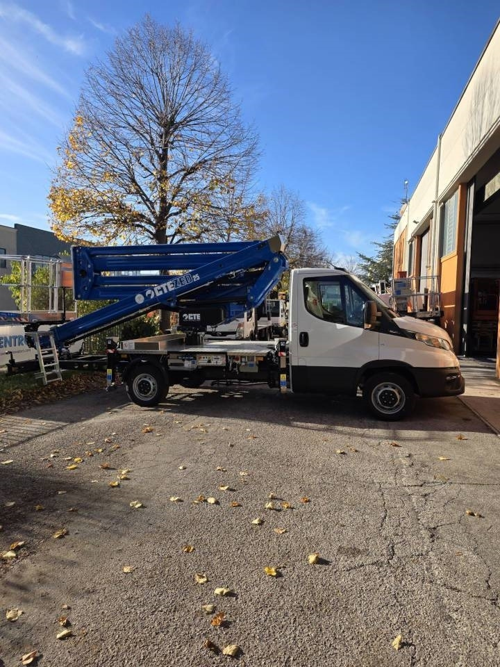 CTE ZED 25 - Camion avec nacelle: photos 5 CTE ZED 25 - Camion avec nacelle: photos 5