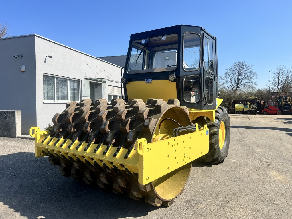 JCB Vibromax W 1402 PD (111495) - Compacteur à pieds de mouton/ Monocylindre: photos 3 JCB Vibromax W 1402 PD (111495) - Compacteur à pieds de mouton/ Monocylindre: photos 3