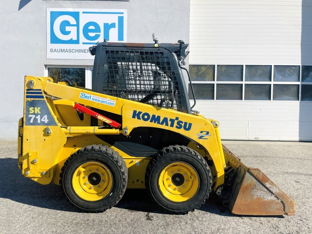 Komatsu SK714 (4077) - Mini chargeuse: photos 2 Komatsu SK714 (4077) - Mini chargeuse: photos 2