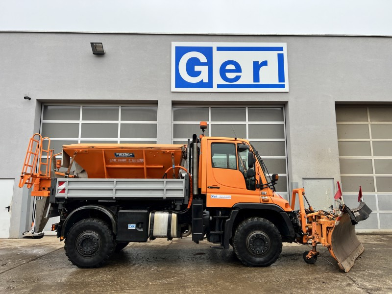 U U 400 L (110739) - Engin de déneigement: photos 5 U U 400 L (110739) - Engin de déneigement: photos 5