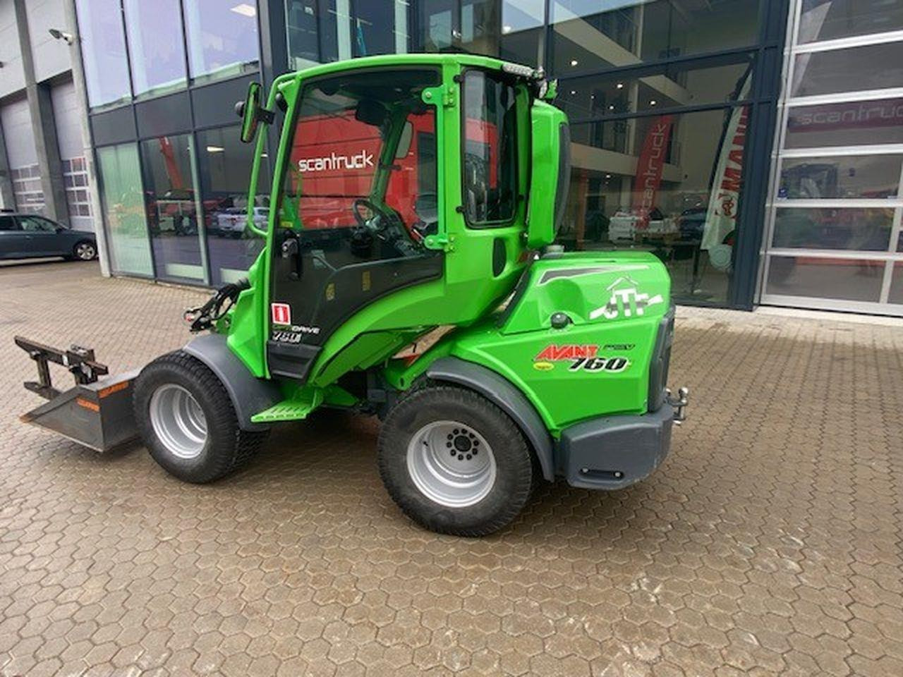 Avant 760i - Chargeuse sur pneus: photos 3 Avant 760i - Chargeuse sur pneus: photos 3