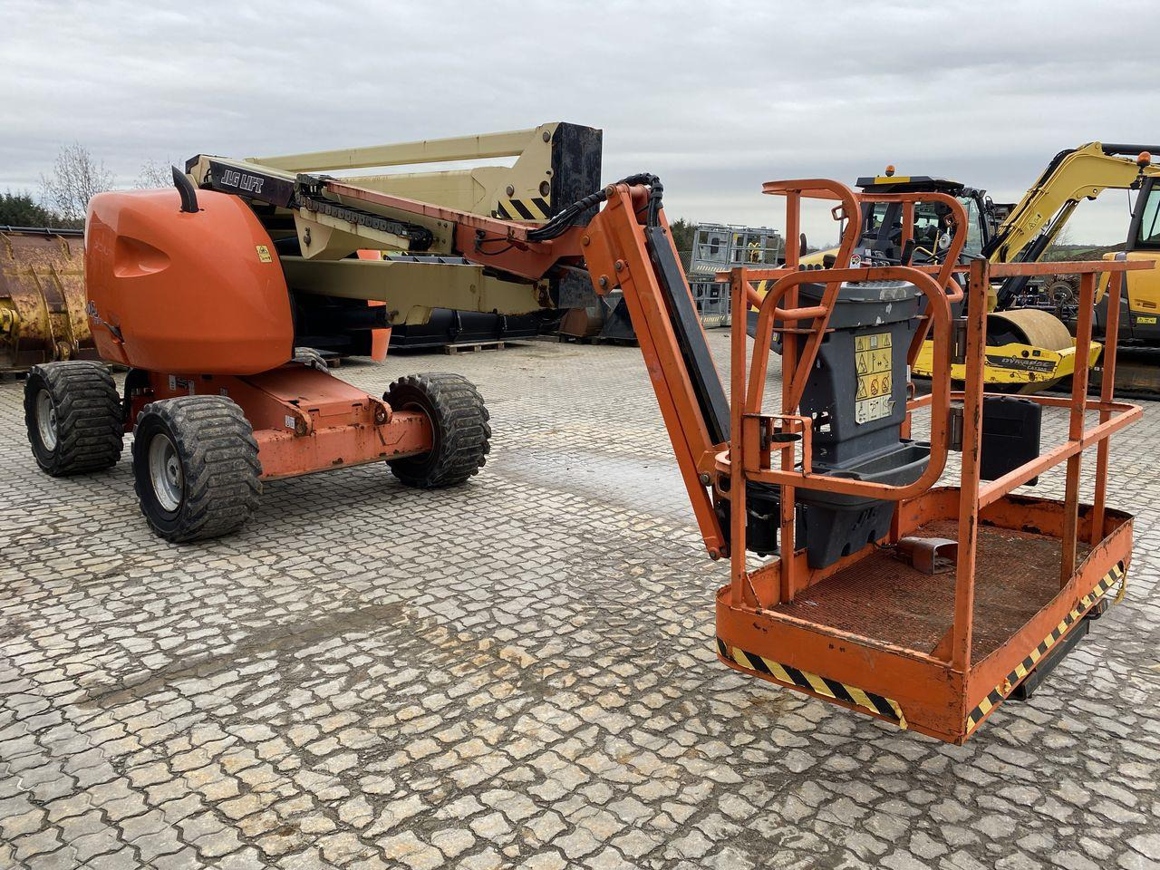 JLG 450AJ - Nacelle articulée: photos 5 JLG 450AJ - Nacelle articulée: photos 5