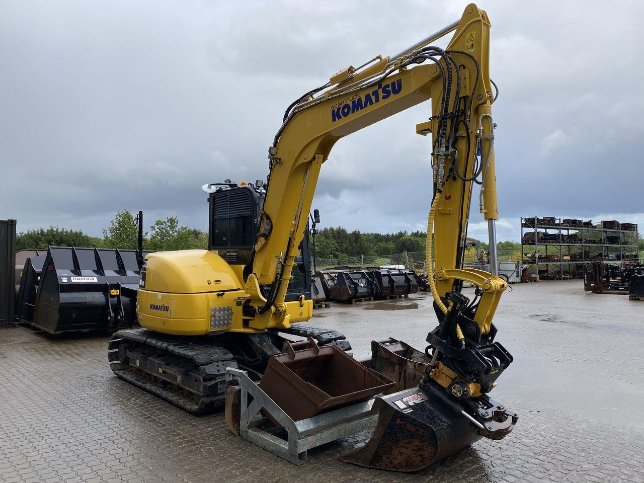 Komatsu PC80MR-5EO - Mini pelle: photos 5 Komatsu PC80MR-5EO - Mini pelle: photos 5