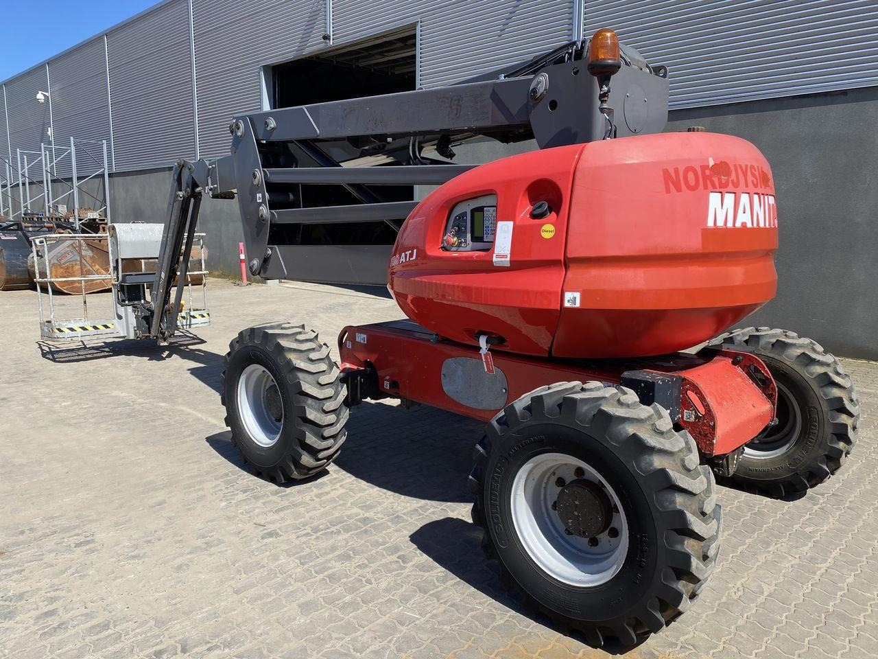 Manitou 180ATJ 2 RC - Nacelle articulée: photos 2 Manitou 180ATJ 2 RC - Nacelle articulée: photos 2