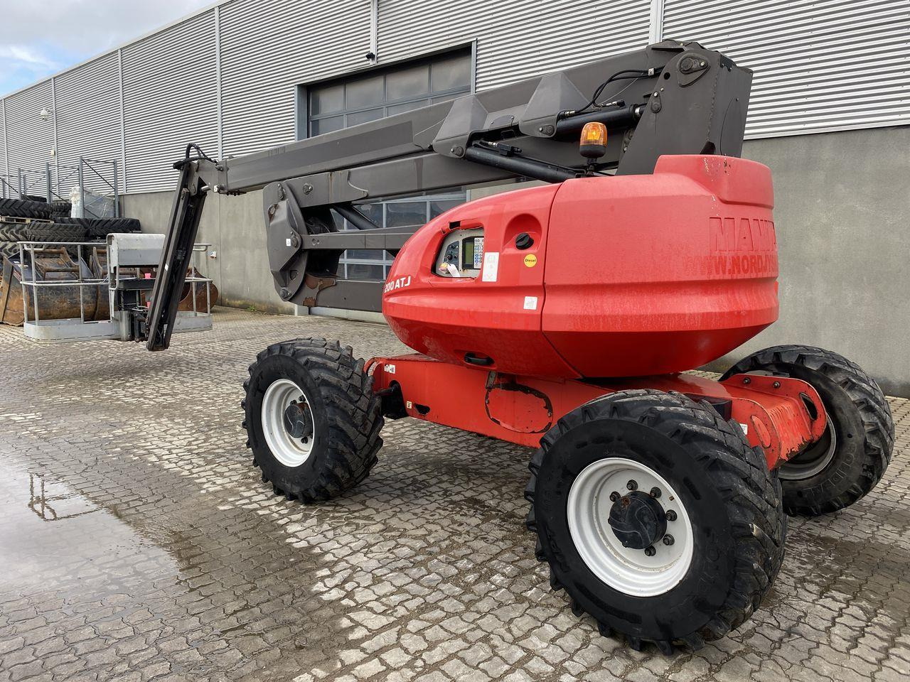 Manitou 200ATJ RC - Nacelle articulée: photos 2 Manitou 200ATJ RC - Nacelle articulée: photos 2