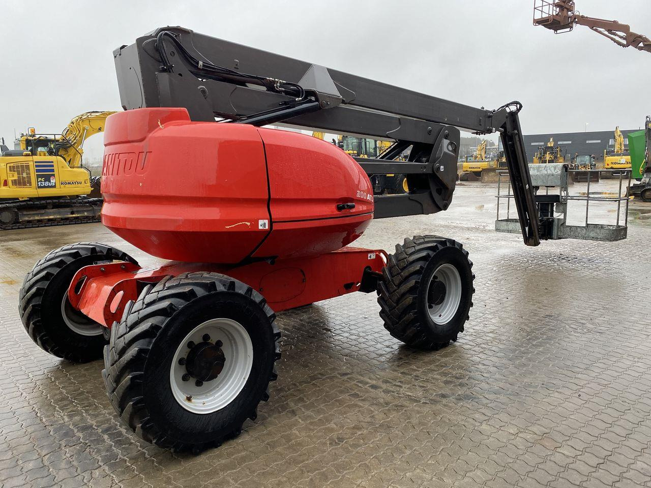 Manitou 200ATJ RC - Nacelle articulée: photos 4 Manitou 200ATJ RC - Nacelle articulée: photos 4