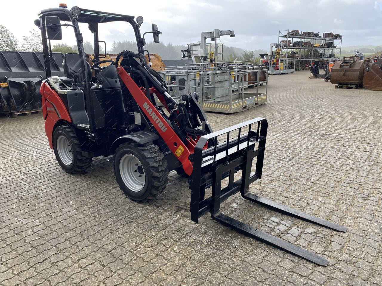 Manitou MLA 2-25H 4P - Valet de ferme: photos 5 Manitou MLA 2-25H 4P - Valet de ferme: photos 5