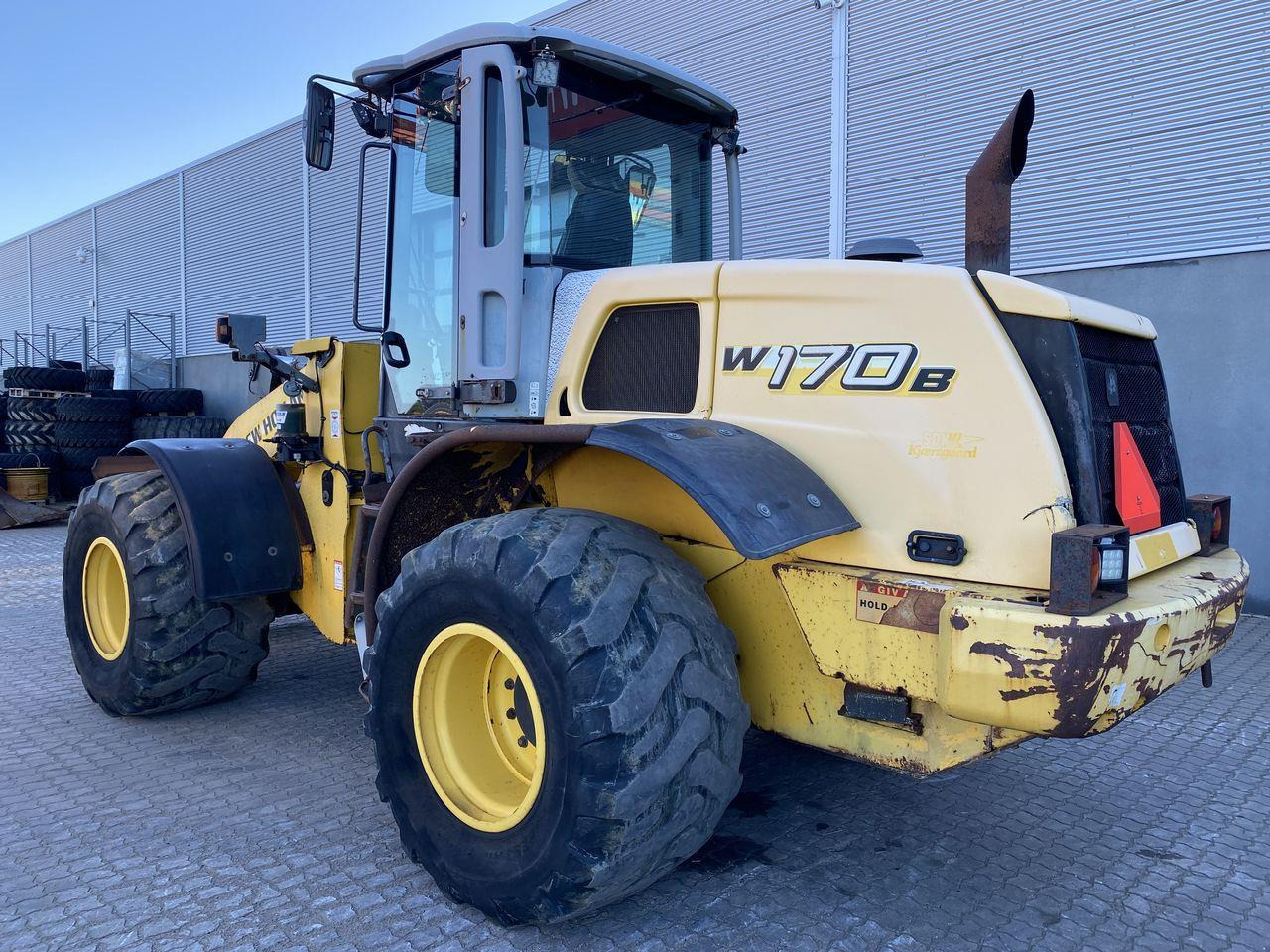 New Holland W170B - Chargeuse sur pneus: photos 2 New Holland W170B - Chargeuse sur pneus: photos 2