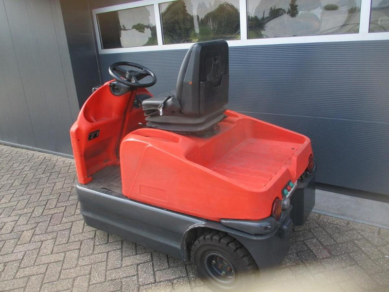 Linde P 60 - Chariot tracteur: photos 3 Linde P 60 - Chariot tracteur: photos 3