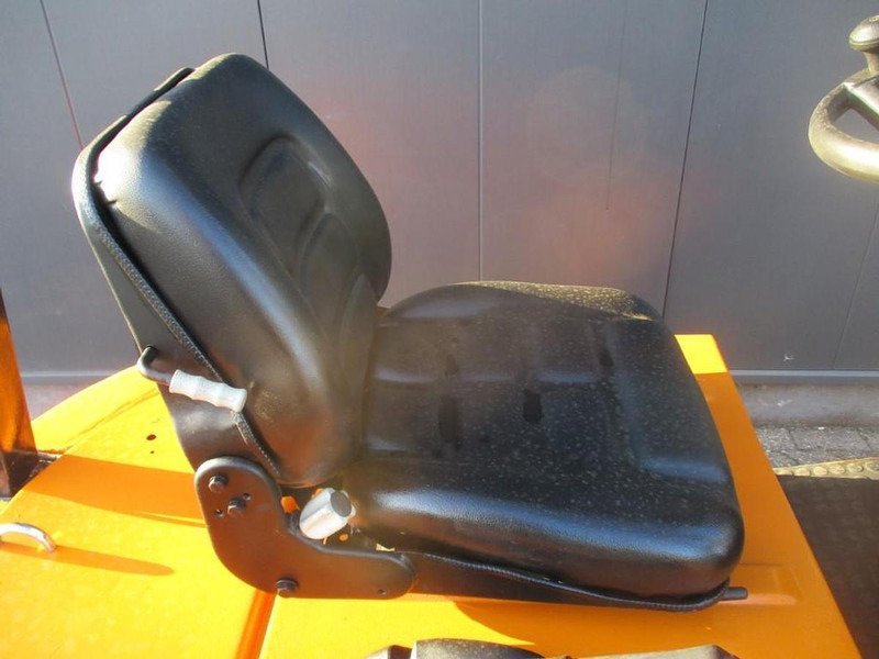 Still R 50-15 - Chariot élévateur électrique: photos 5 Still R 50-15 - Chariot élévateur électrique: photos 5