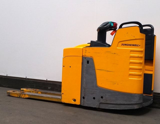 Jungheinrich ERE225 - Transpalette: photos 2 Jungheinrich ERE225 - Transpalette: photos 2