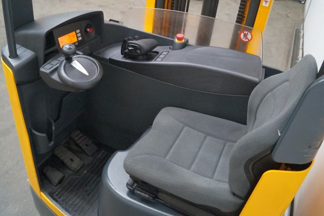 Jungheinrich ETV214 - Chariot à mât rétractable: photos 3 Jungheinrich ETV214 - Chariot à mât rétractable: photos 3