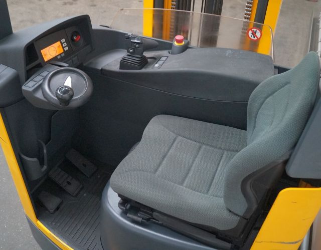 Jungheinrich ETV214 - Chariot à mât rétractable: photos 3 Jungheinrich ETV214 - Chariot à mât rétractable: photos 3