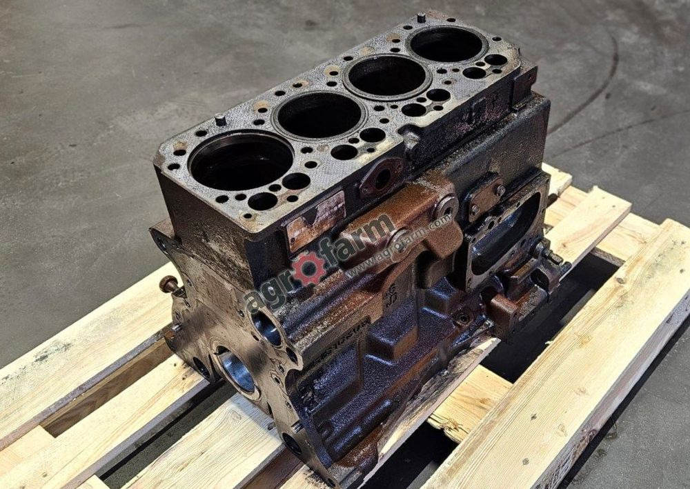 Blok silnika John Deere 6100, 3410, 3310, 3210 - Moteur pour Camion: photos 1 Blok silnika John Deere 6100, 3410, 3310, 3210 - Moteur pour Camion: photos 1