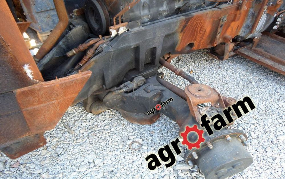 Case części MX 235 240 skrzynia silnik most układ głowica blok zwolnica obudowa piasta zwrotnica wał - Boîte de vitesse pour Machine agricole: photos 1 Case części MX 235 240 skrzynia silnik most układ głowica blok zwolnica obudowa piasta zwrotnica wał - Boîte de vitesse pour Machine agricole: photos 1