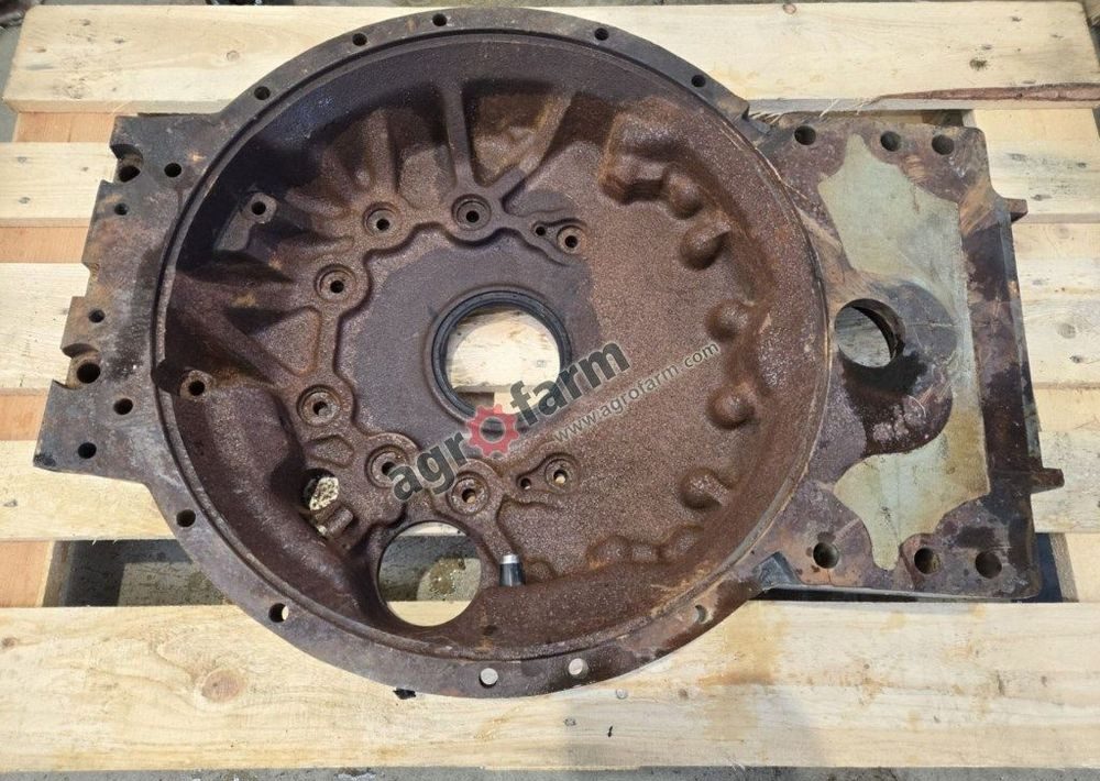 Obudowa koła zamachowego Fendt 816, 818, 820 - Boîte de vitesse: photos 1 Obudowa koła zamachowego Fendt 816, 818, 820 - Boîte de vitesse: photos 1