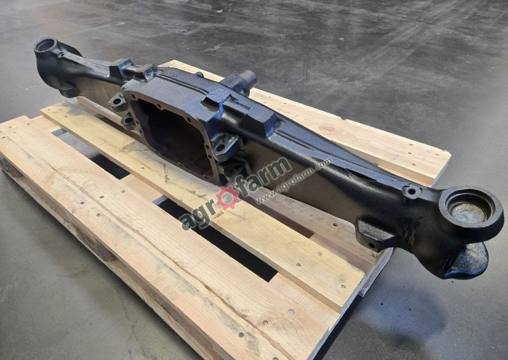 Obudowa przedniego mostu, New Holland L75, TL - Transmission: photos 3 Obudowa przedniego mostu, New Holland L75, TL - Transmission: photos 3