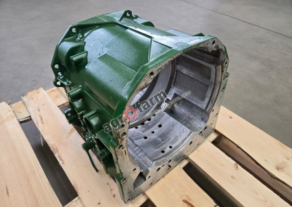 Obudowa skrzyni biegów John Deere 6410, 6900, 6800 - Boîte de vitesse: photos 1 Obudowa skrzyni biegów John Deere 6410, 6900, 6800 - Boîte de vitesse: photos 1