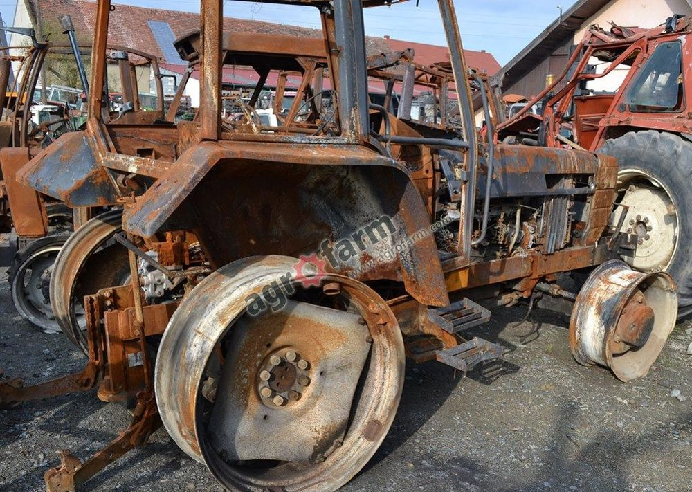 Ford 7840 części, skrzynia biegów, silnik, most - Pièces de rechange: photos 1 Ford 7840 części, skrzynia biegów, silnik, most - Pièces de rechange: photos 1