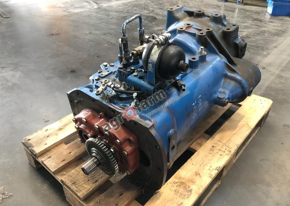 Skrzynia biegów Ford 7840 F0NN7003FD - Boîte de vitesse: photos 2 Skrzynia biegów Ford 7840 F0NN7003FD - Boîte de vitesse: photos 2
