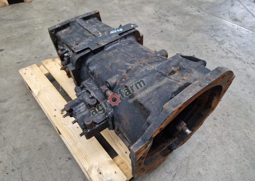Skrzynia biegów Massey Ferguson 5435 - Boîte de vitesse: photos 3 Skrzynia biegów Massey Ferguson 5435 - Boîte de vitesse: photos 3