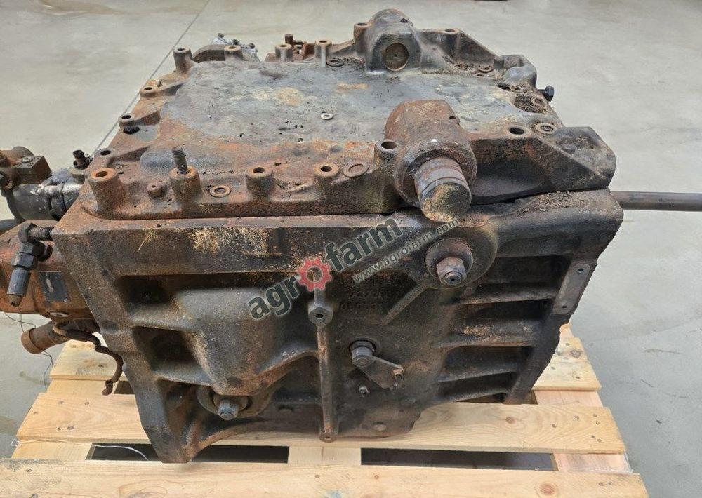 Skrzynia biegów Massey Ferguson 6614, Vario ML130 - Boîte de vitesse: photos 3 Skrzynia biegów Massey Ferguson 6614, Vario ML130 - Boîte de vitesse: photos 3