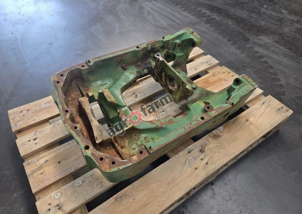 Suport przedni John Deere 2130, 1630, 1140, 2040 - Carrosserie et extérieur: photos 2 Suport przedni John Deere 2130, 1630, 1140, 2040 - Carrosserie et extérieur: photos 2