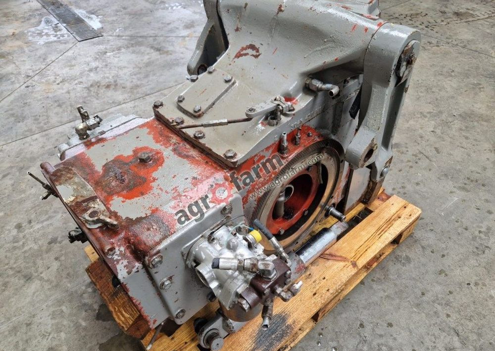 Tylny most Massey Ferguson 2640 - Transmission: photos 4 Tylny most Massey Ferguson 2640 - Transmission: photos 4