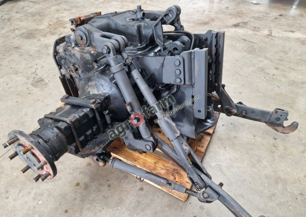 Tylny most New Holland TS 100 82855660 - Transmission: photos 3 Tylny most New Holland TS 100 82855660 - Transmission: photos 3