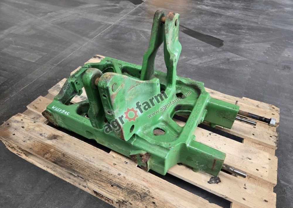 Wspornik przedniego mostu John Deere 6155M - Carrosserie et extérieur: photos 2 Wspornik przedniego mostu John Deere 6155M - Carrosserie et extérieur: photos 2